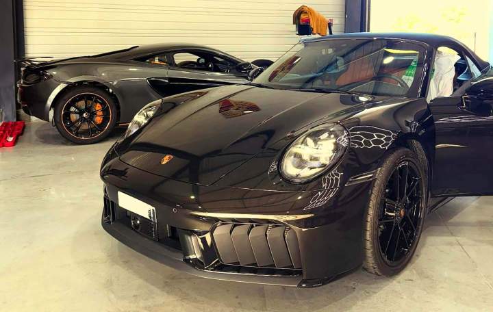 Garage Bentley Saint-Tropez