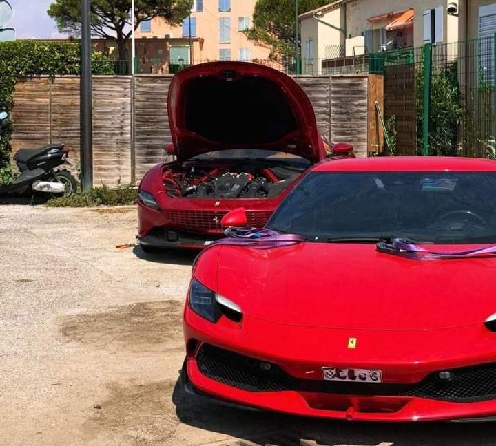  G a r a g e d e v é h i c u l e s d e p r e s t i g e à S a i n t - T r o p e z