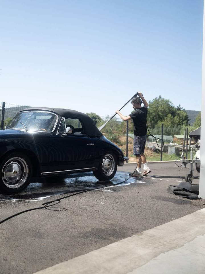 Lavage extérieur véhicule Saint-Tropez